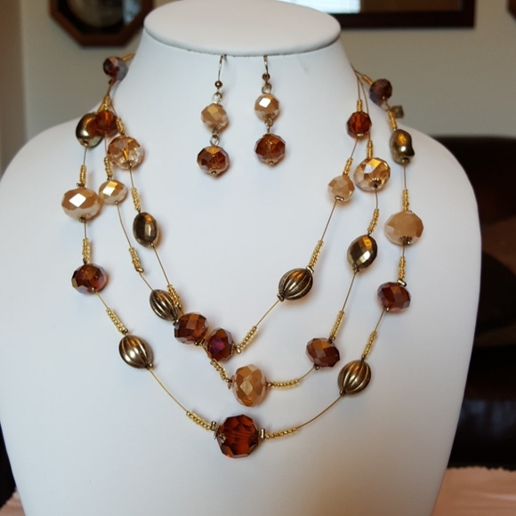 Jewelry - Illusion necklace and earrings